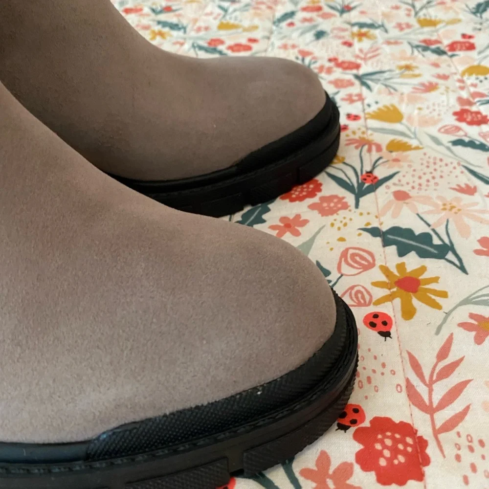 🍁NEW🍁 Marc Fisher LTD Vanlisa Chelsea Boot - Picture 8 of 11